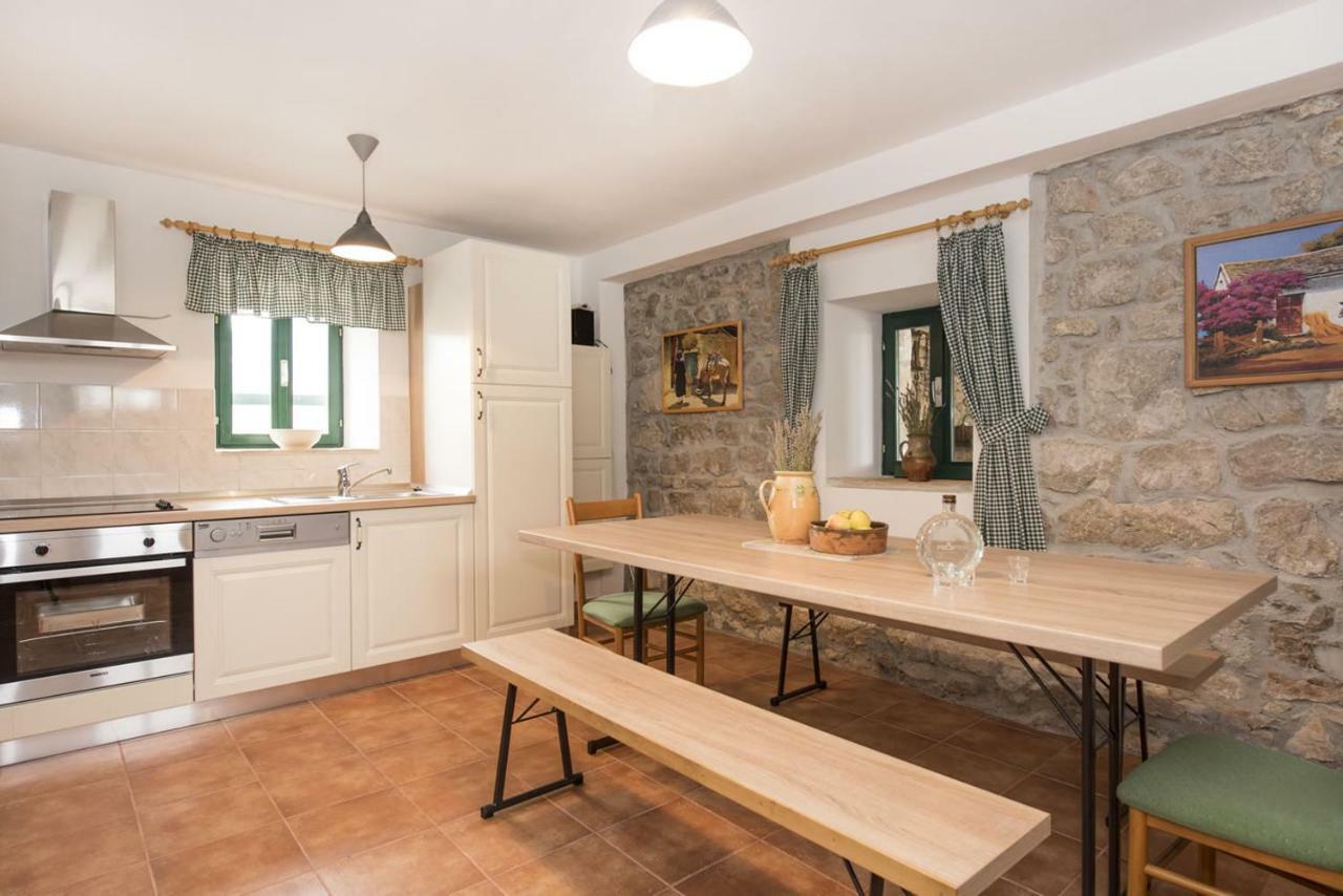 Villa Cetina - Apartment With A View Milasi Exterior foto