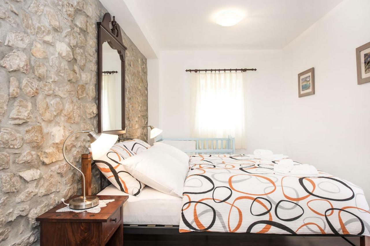 Villa Cetina - Apartment With A View Milasi Exterior foto