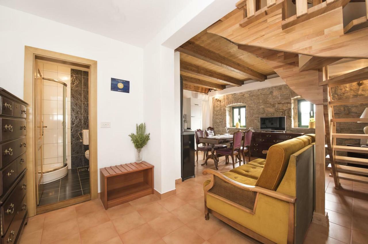 Villa Cetina - Apartment With A View Milasi Exterior foto