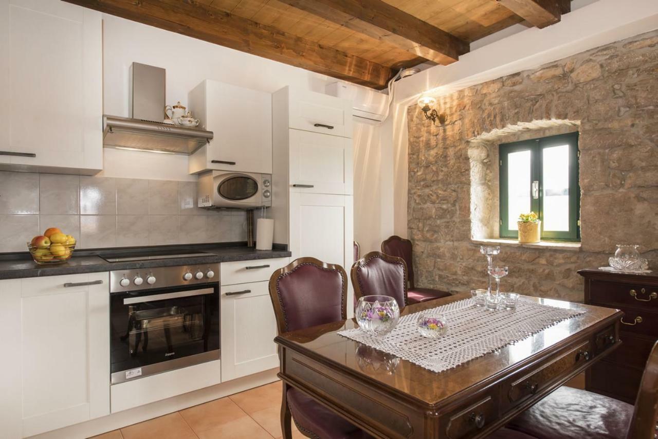 Villa Cetina - Apartment With A View Milasi Exterior foto